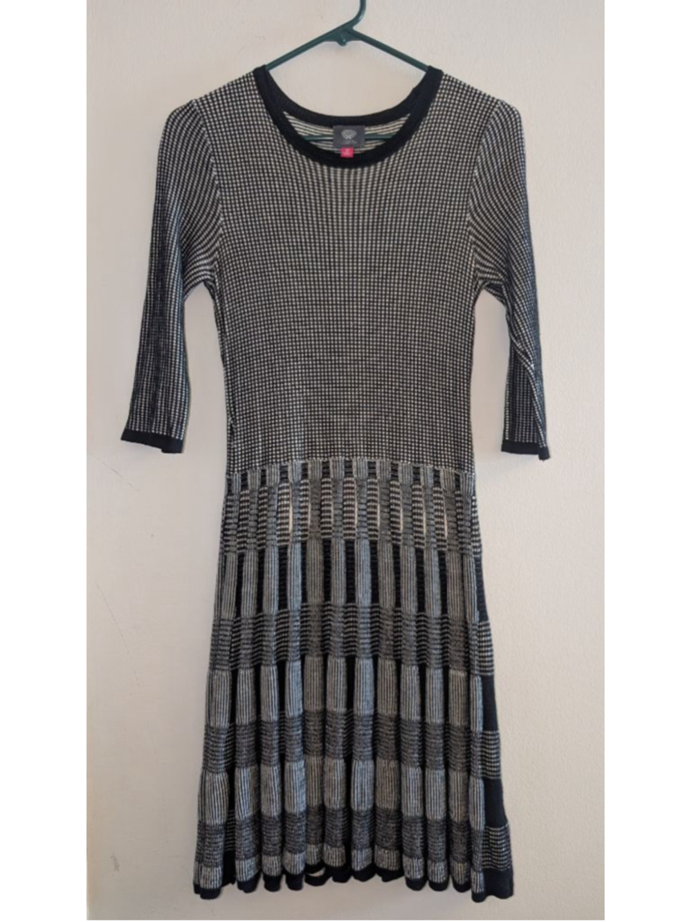 Vince Camuto Black & White Knit Midi Dress M, Women's